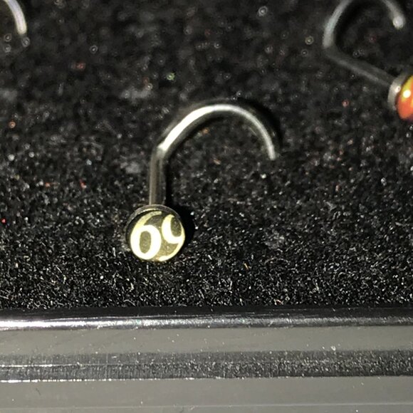 Black and White 69 18 Gauge C-shaped Nose Ring - Picture 3 of 4